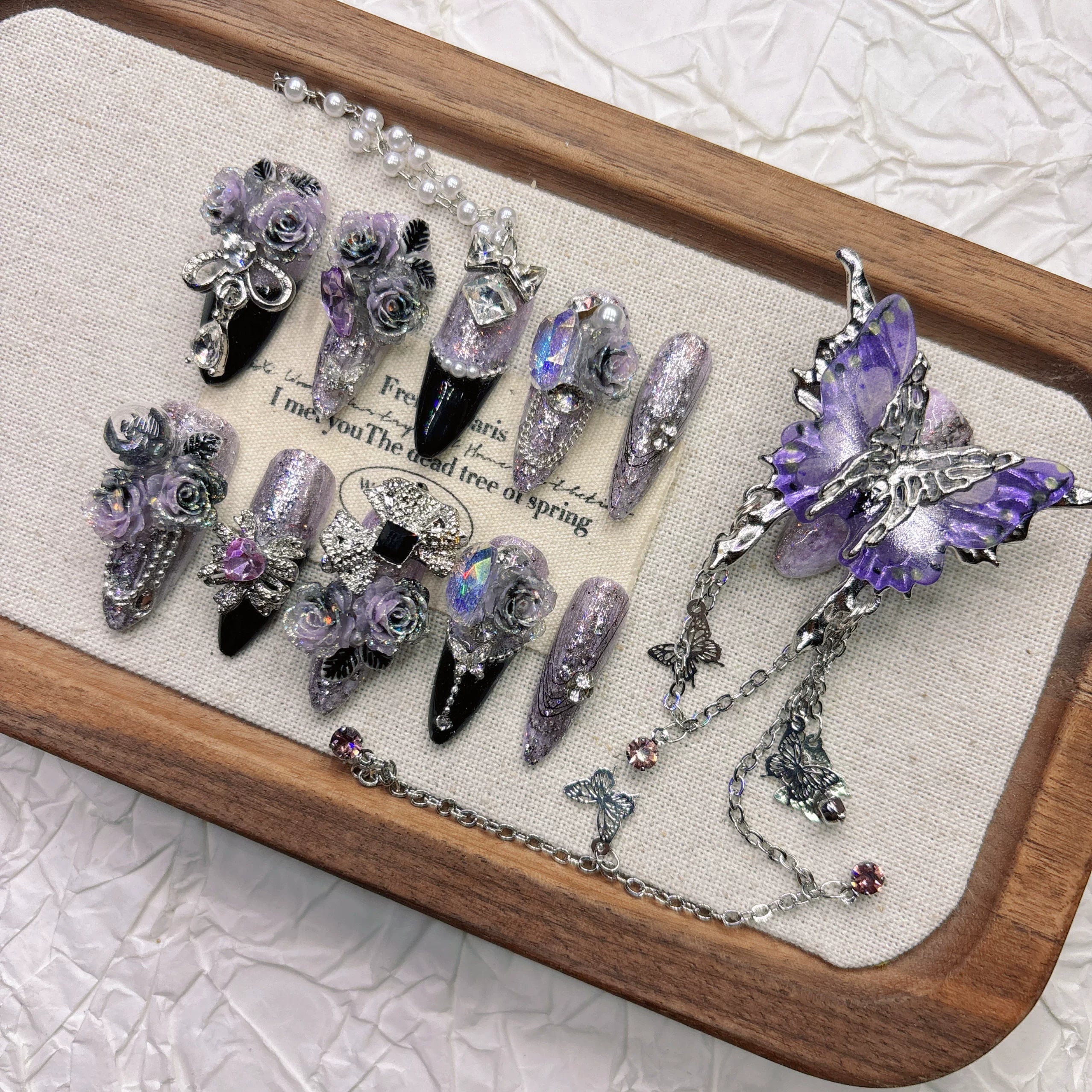 Purple tassel 11-finger large butterfly handmade nail art, heavy-duty, high-end, cool and stylish nail art for 2026 mid-length design.